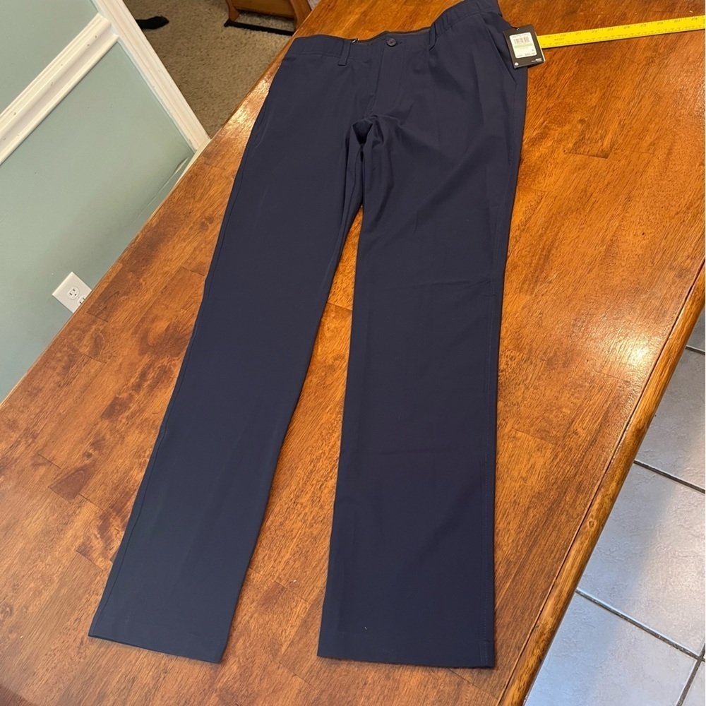 NWT Under Armour Men's Dark Blue Navy Dress Pants